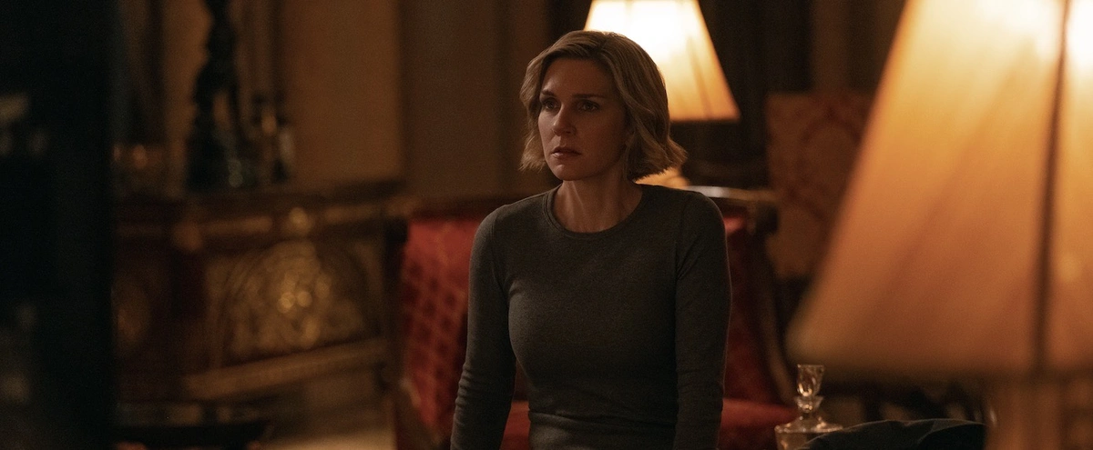 Pluribus - Rhea Seehorn - Apple TV