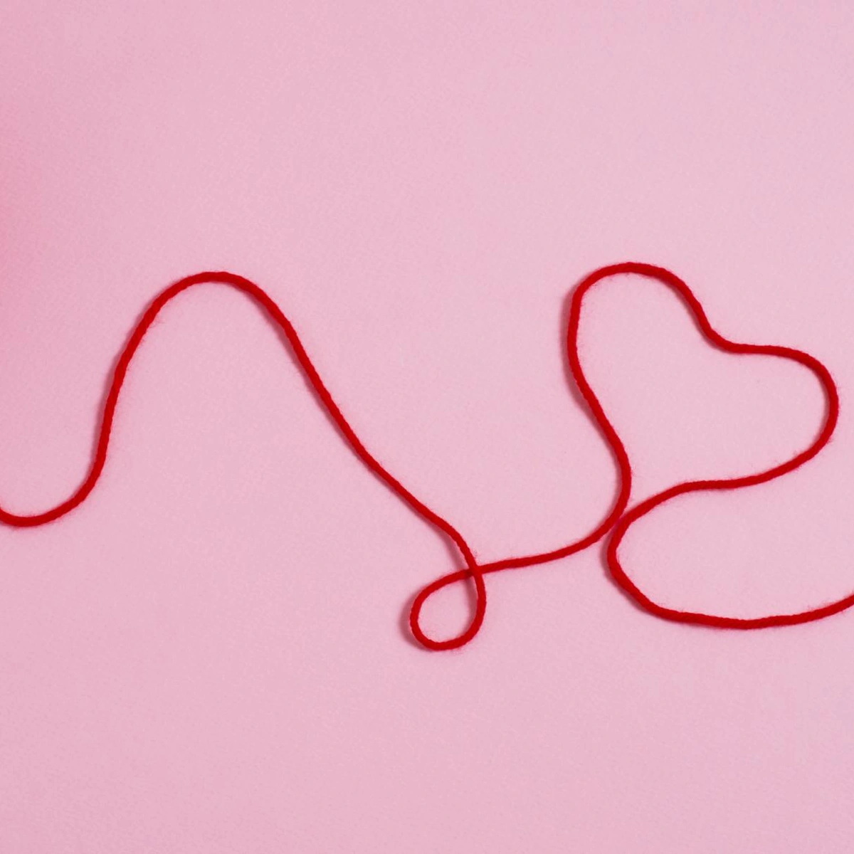 Header - wol - draad - hartje - liefde - hobby - breien - Freepik