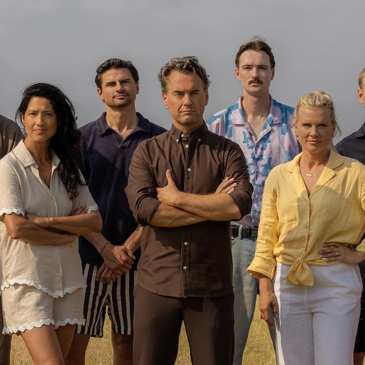 Header - wie is de mol - widm - avro tros - groepsfoto - rik van de westelaken - credits joy hansson