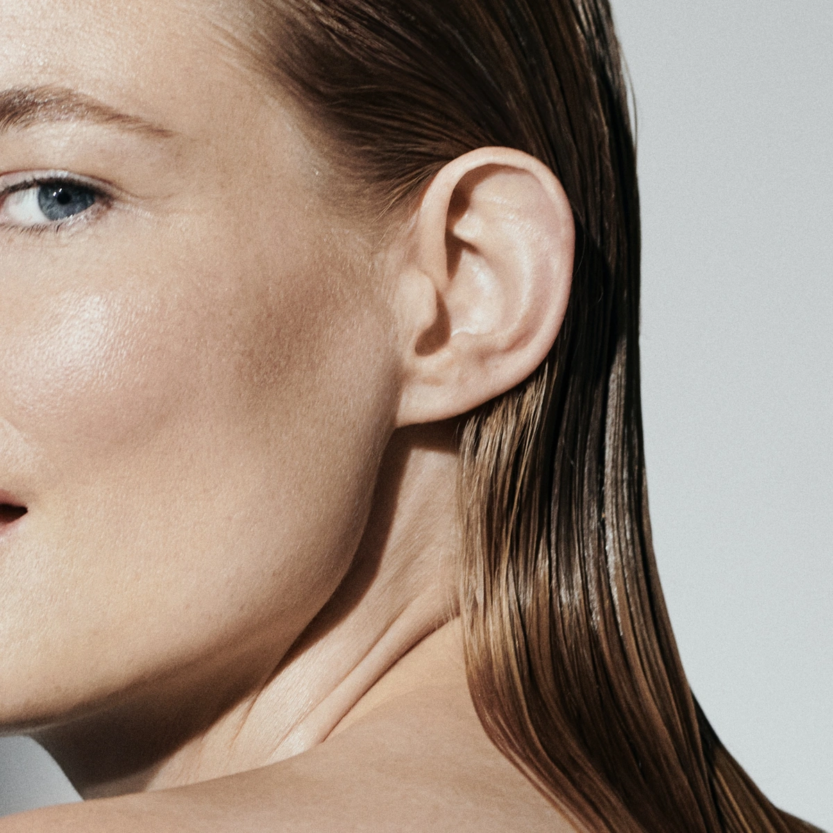 Header-Sisley-KwadwoAmfo-takeover-zomervoorbij