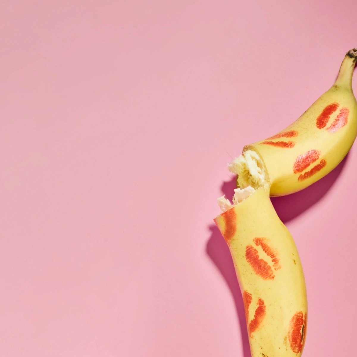 Hero-ZB06-still-banaan-kusjes-gebroken-seks-sexytime-Tomtenseldam