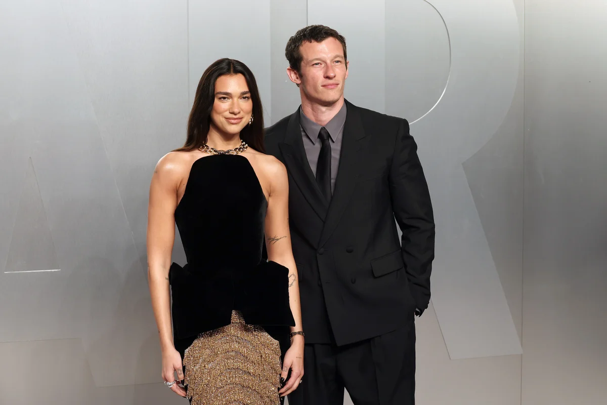 Dua Lipa in Londen getrouwd met Callum Turner