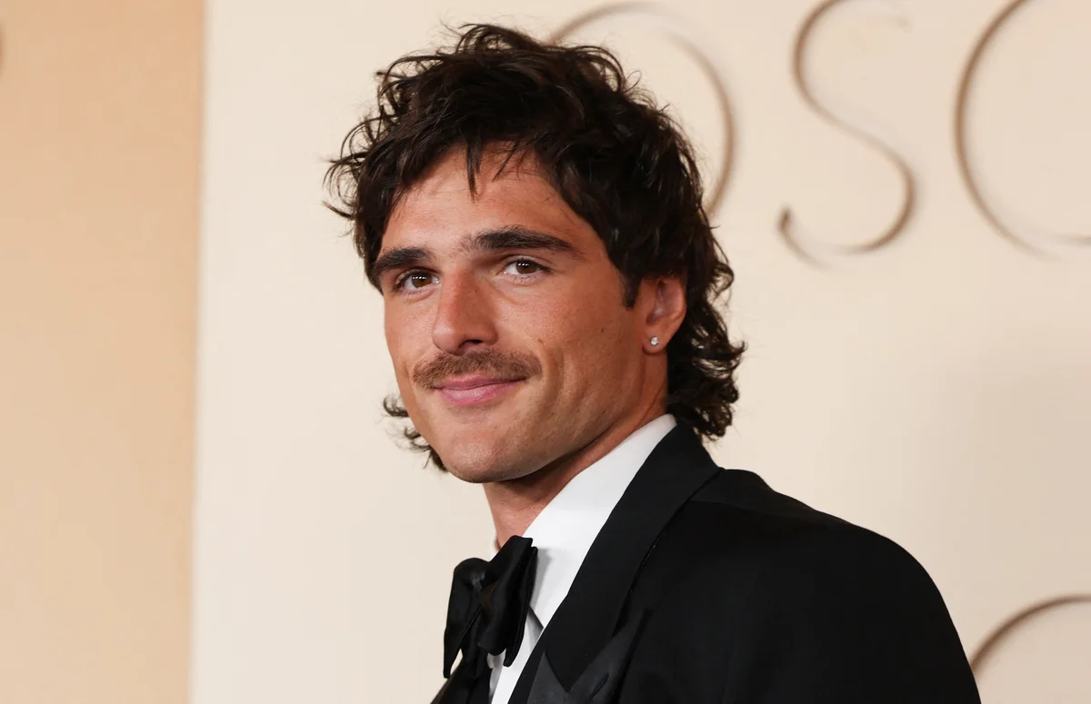 Jacob Elordi lag twee dagen in doodskist voor sterfscène Euphoria