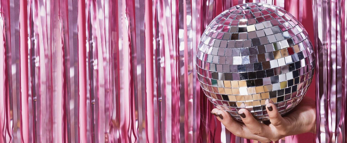 hero - feest - festival - no revisions unsplash