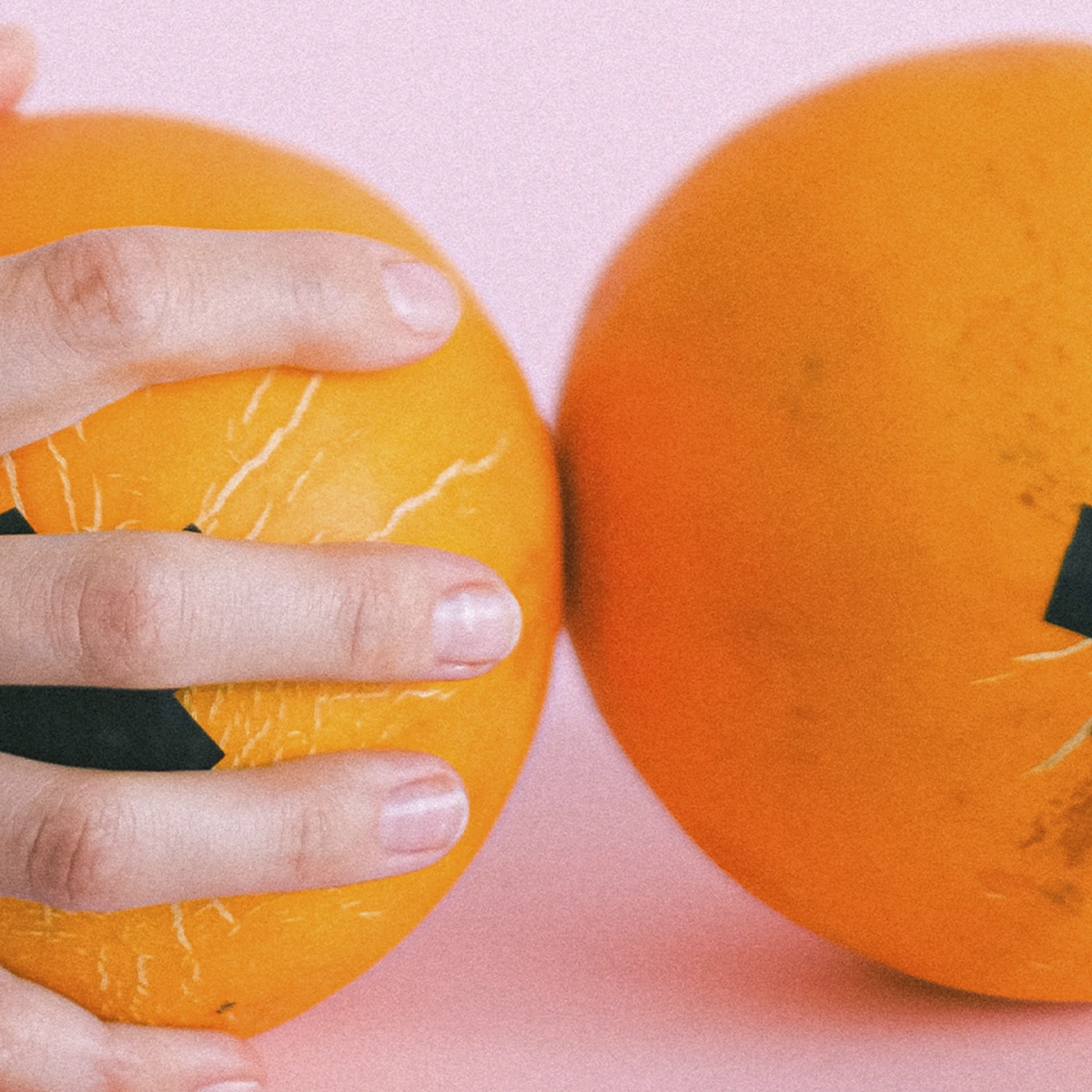 header - seks - borsten - sinaasappel - fruit - pexels