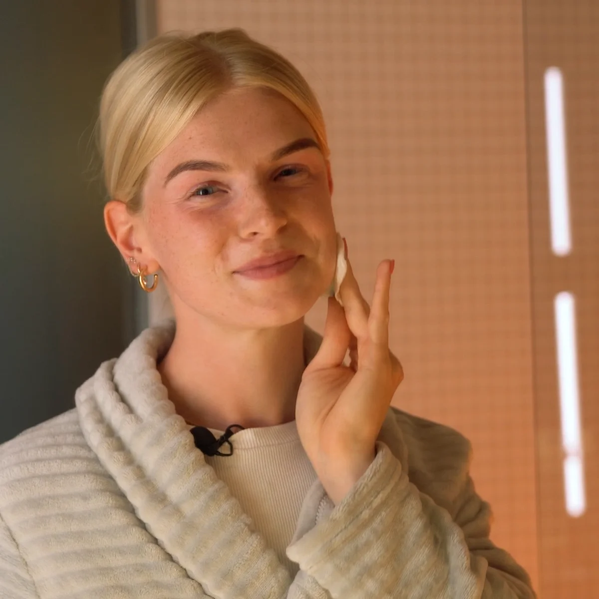 Headerbeeld - NIVEA - Aflevering 3 Femke Meines