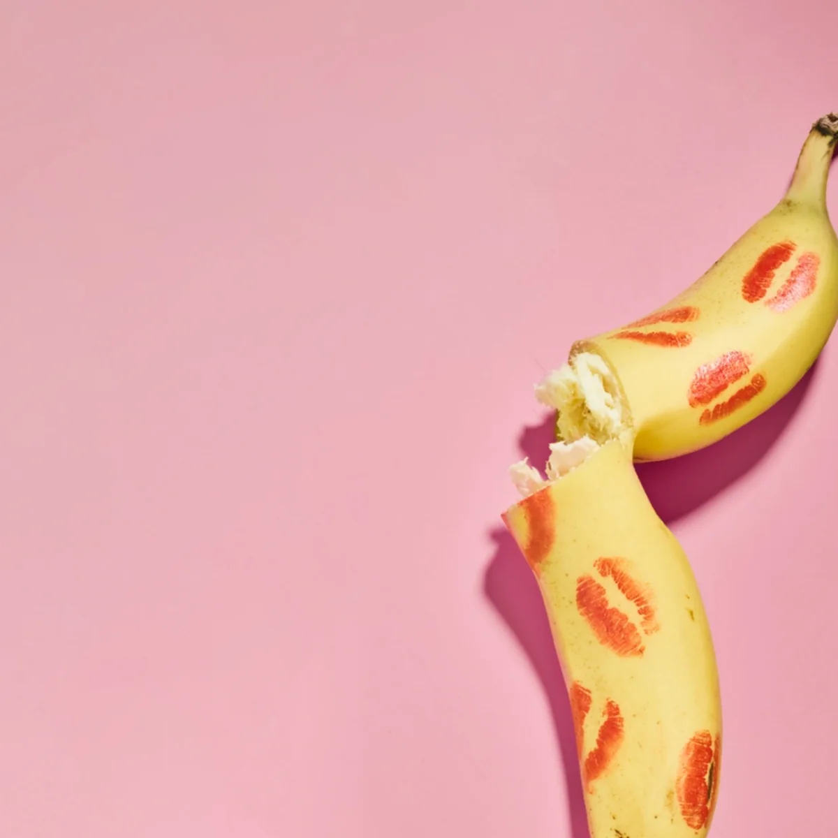 Hero-ZB06-still-banaan-kusjes-gebroken-seks-sexytime-Tomtenseldam