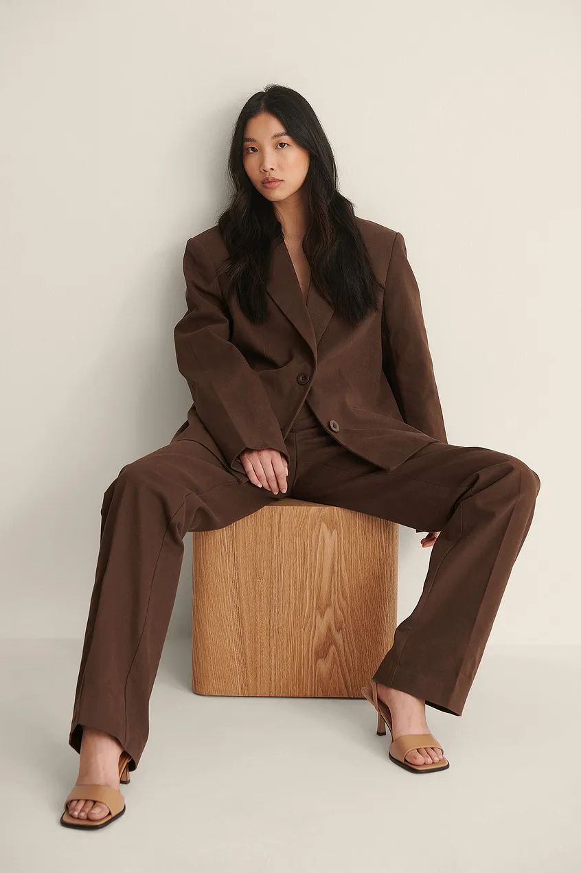 beige hakken nakd