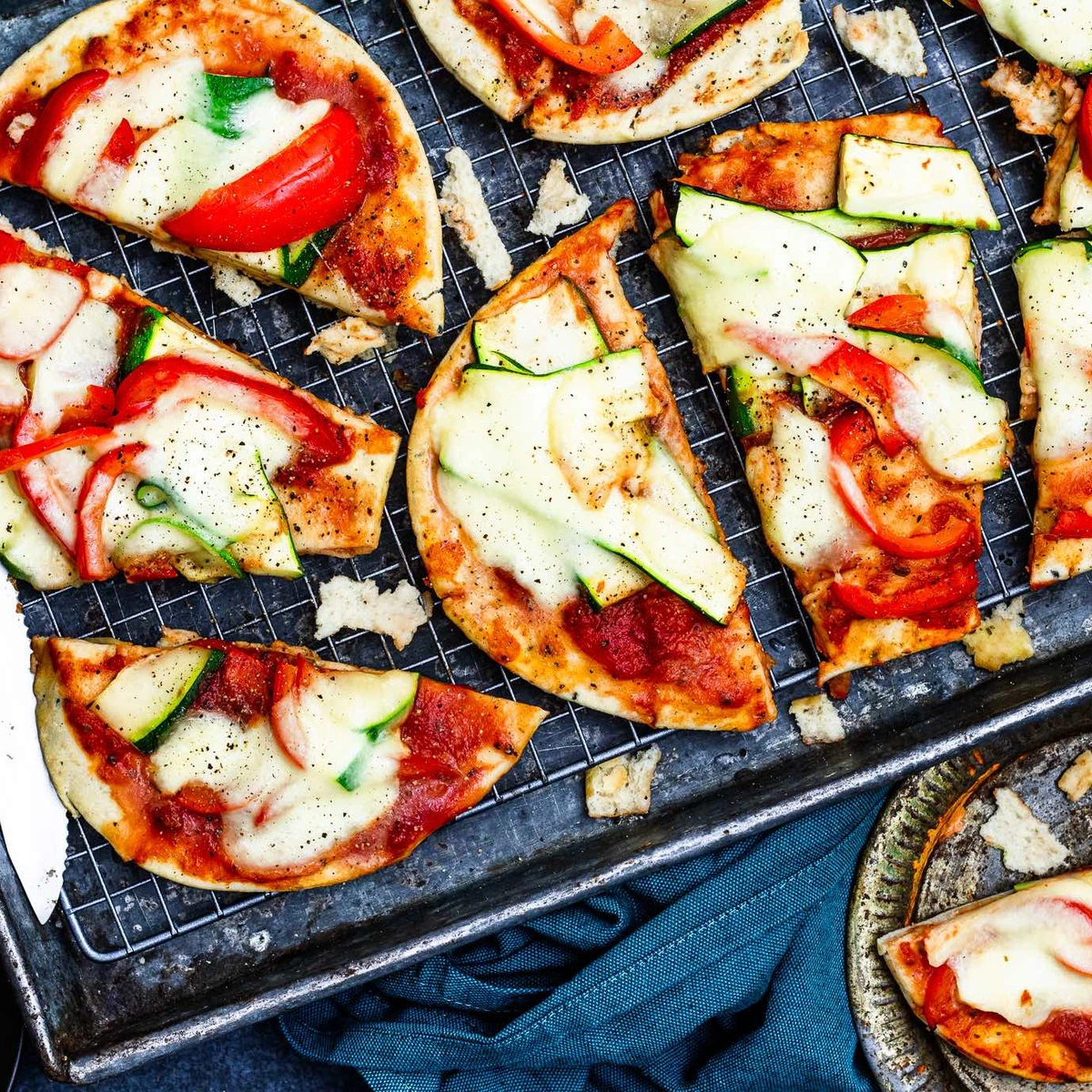 Header - Naanbroodpizza met gegrilde groenten - chickslovefood