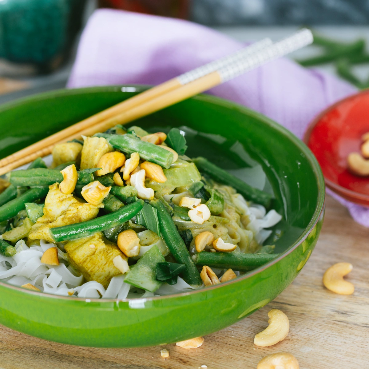 Fokking snel klaar: deze gezonde Thaise groene curry met kip