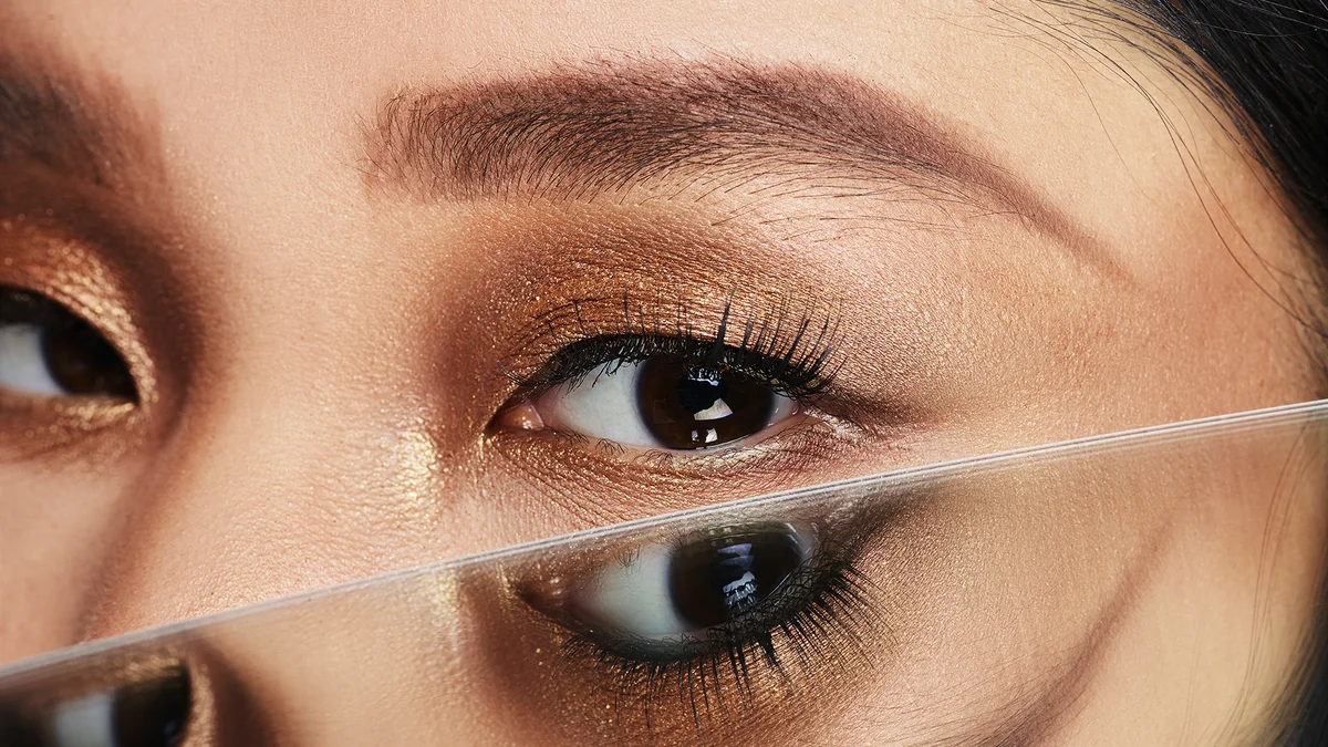 [P] Gezicht - Make-up - ogen - wenkbrauwen - eyeliner - Leco legt uit