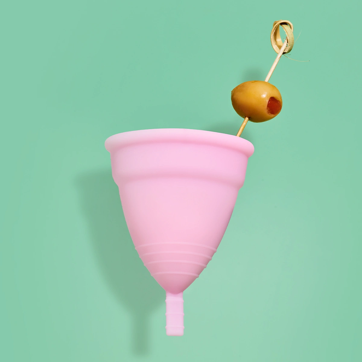 header - menstruatiecup - martini glas - olijf - ongesteldheid - tom ten seldam