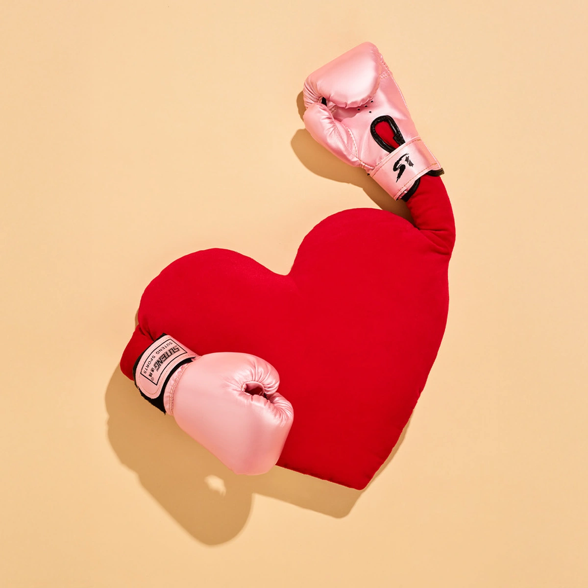 2026 - 1 - Still - hart - boksen - liefde - vechten - B&M verhaal 4 mama - Fotografie Tom ten Seldam - Styling Chèri van Rijn - Header