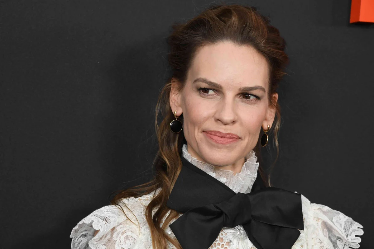 52-jarige Actrice Hilary Swank zwanger van derde kind