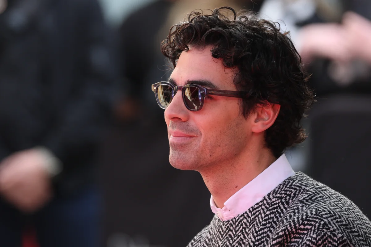 Instagram-official: dít is de nieuwe lover van Joe Jonas 