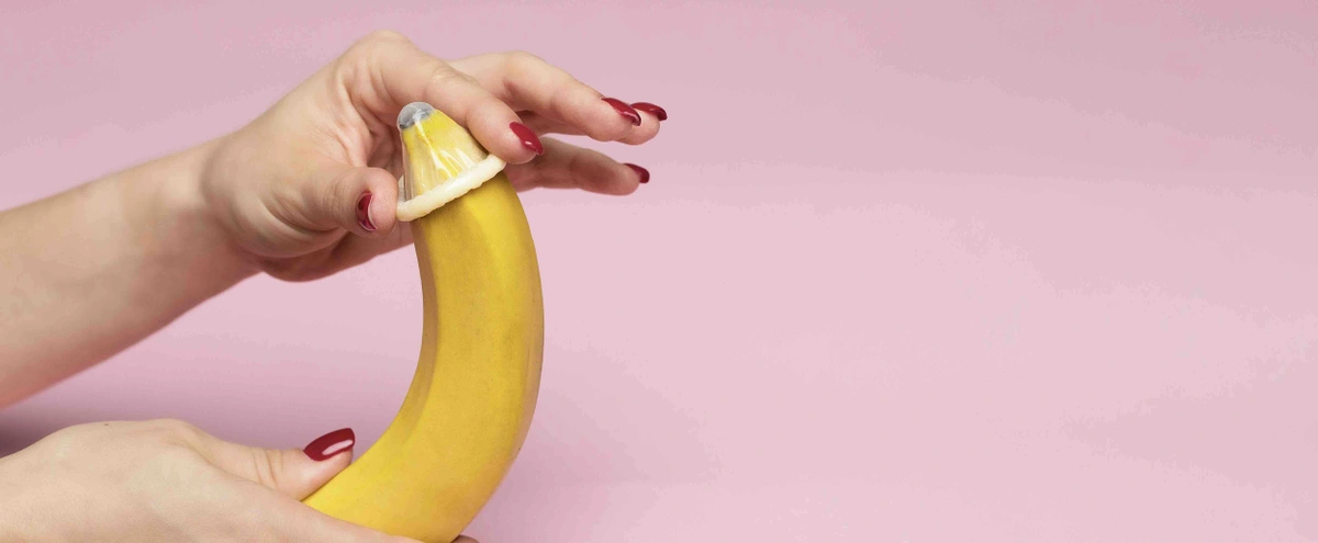 Banaan - condoom - seks - kletsen over ketsen - pexels 