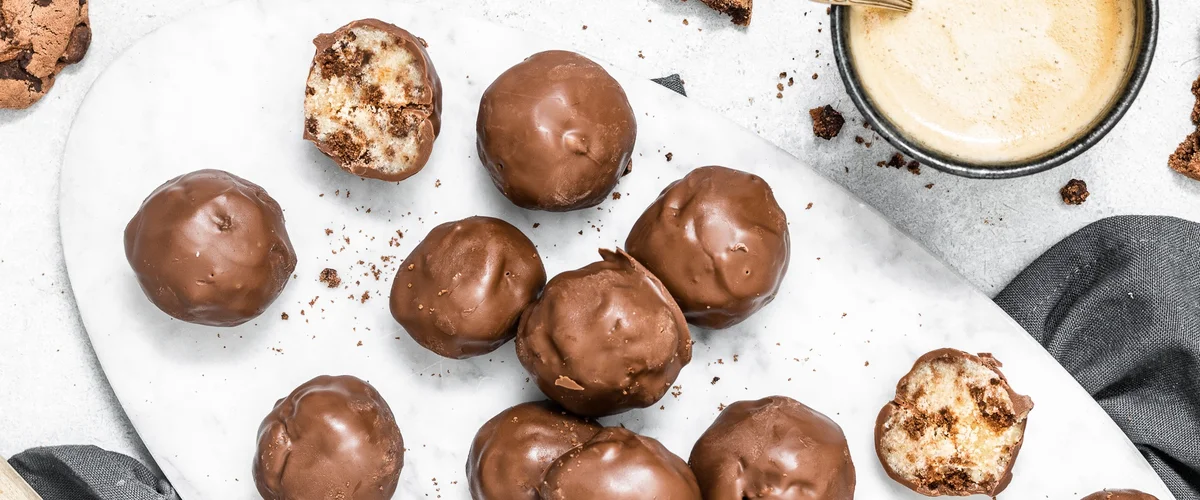 Header/hero - cookie dough truffels - Chickslovefood