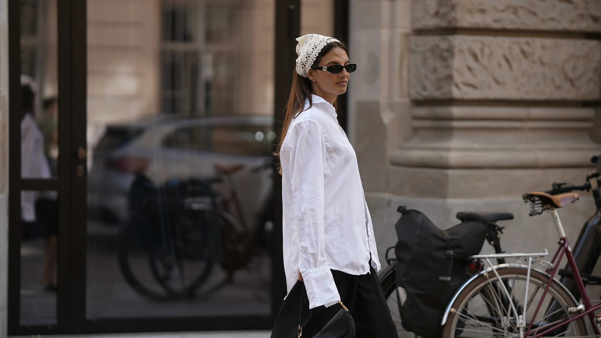 Mode - fashion - style - blouse - sjaaltje - outfit - Getty images 