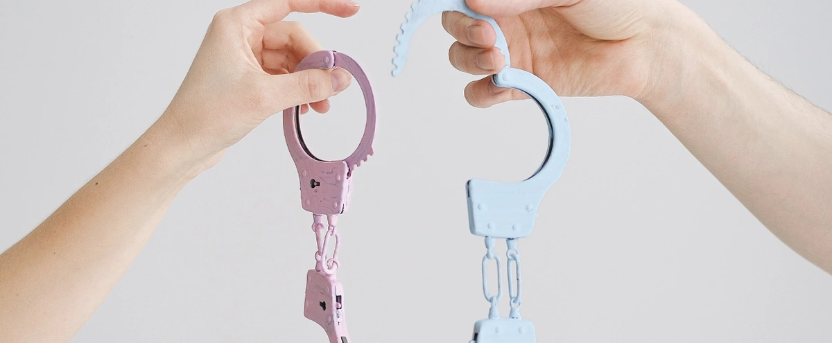 hero handboeien - seks - handen - pexels anna-shvets