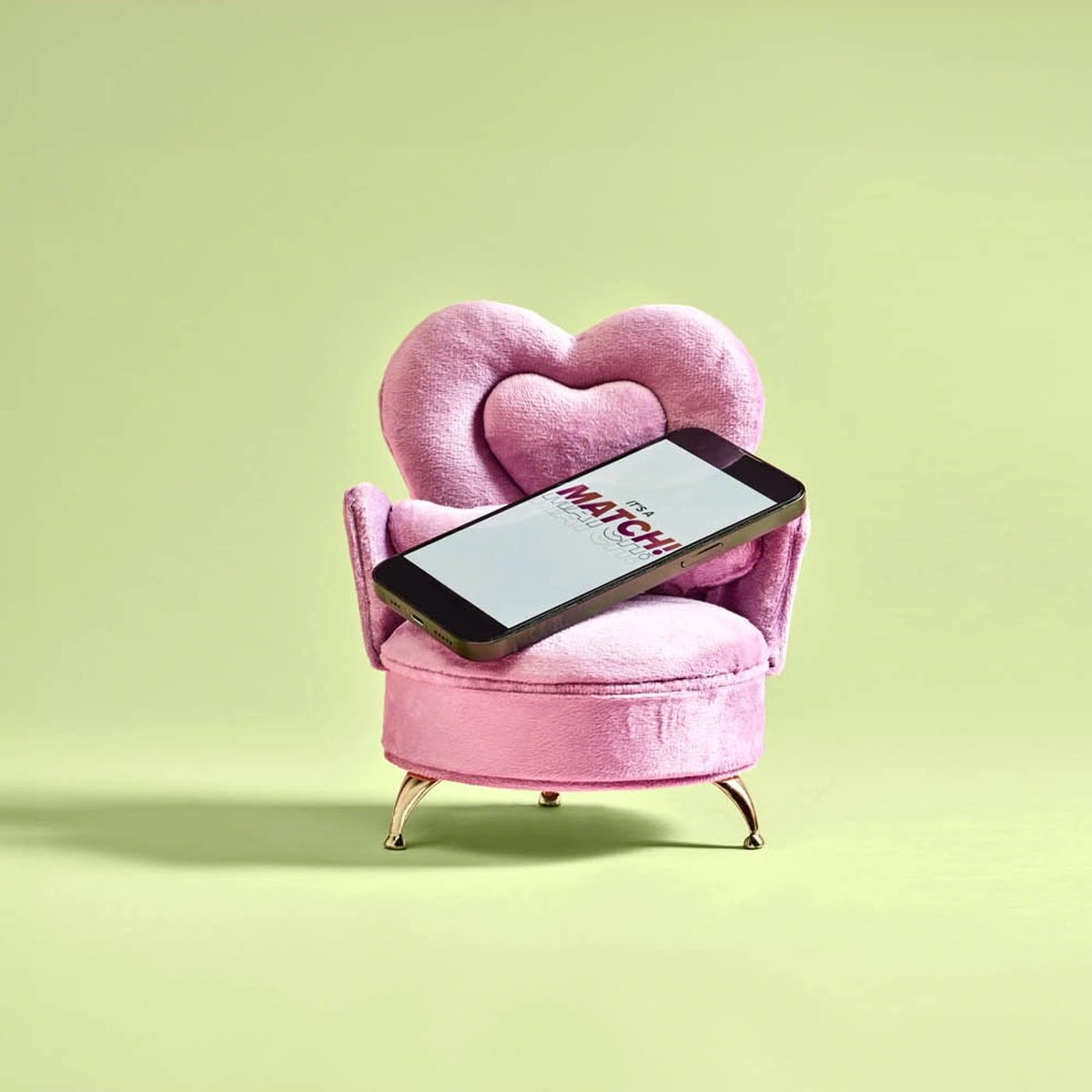 05 - Stoel - Telefoon - Match -Tom ten Seldam - Daten - Header