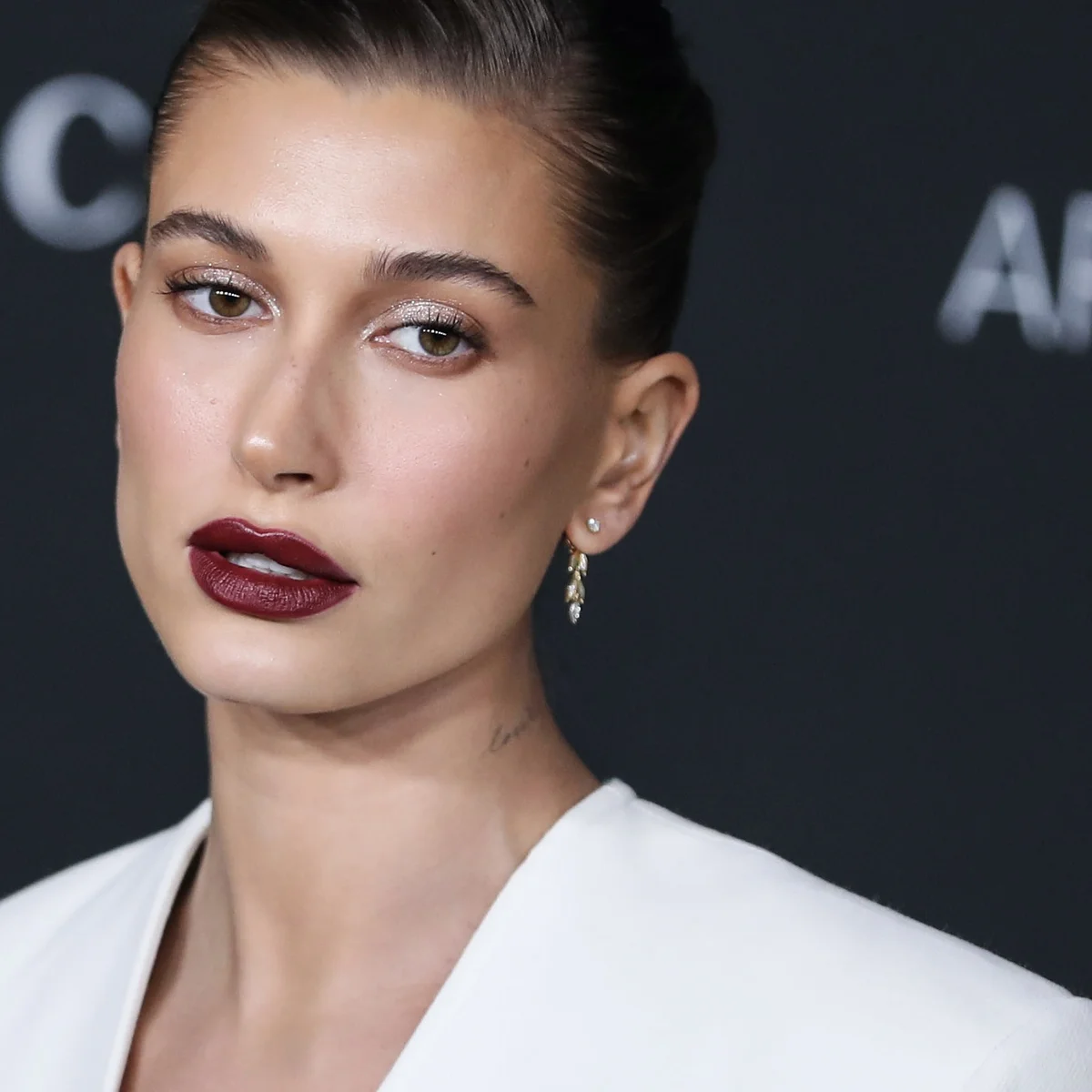 Header - Hailey Bieber - BrunoPress