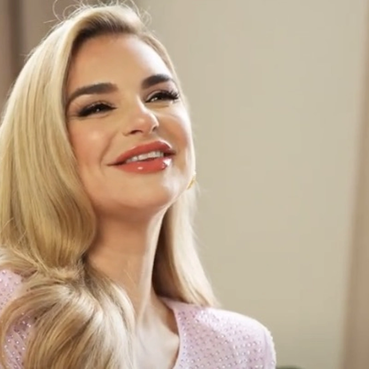 Header/hero - Gaby blaaser - video - babynamen raden