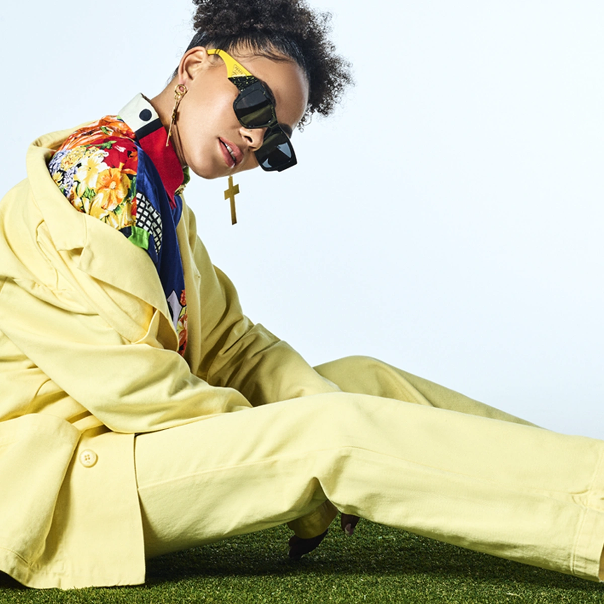 2023 06 - Header - Dzifa Kusenuh - Groot Interview - Interview Steffi Posthumus - Fotografie Tom ten Seldam - Styling Graziella Ferraro - Haar en maku-up Ellen van Berkel 3