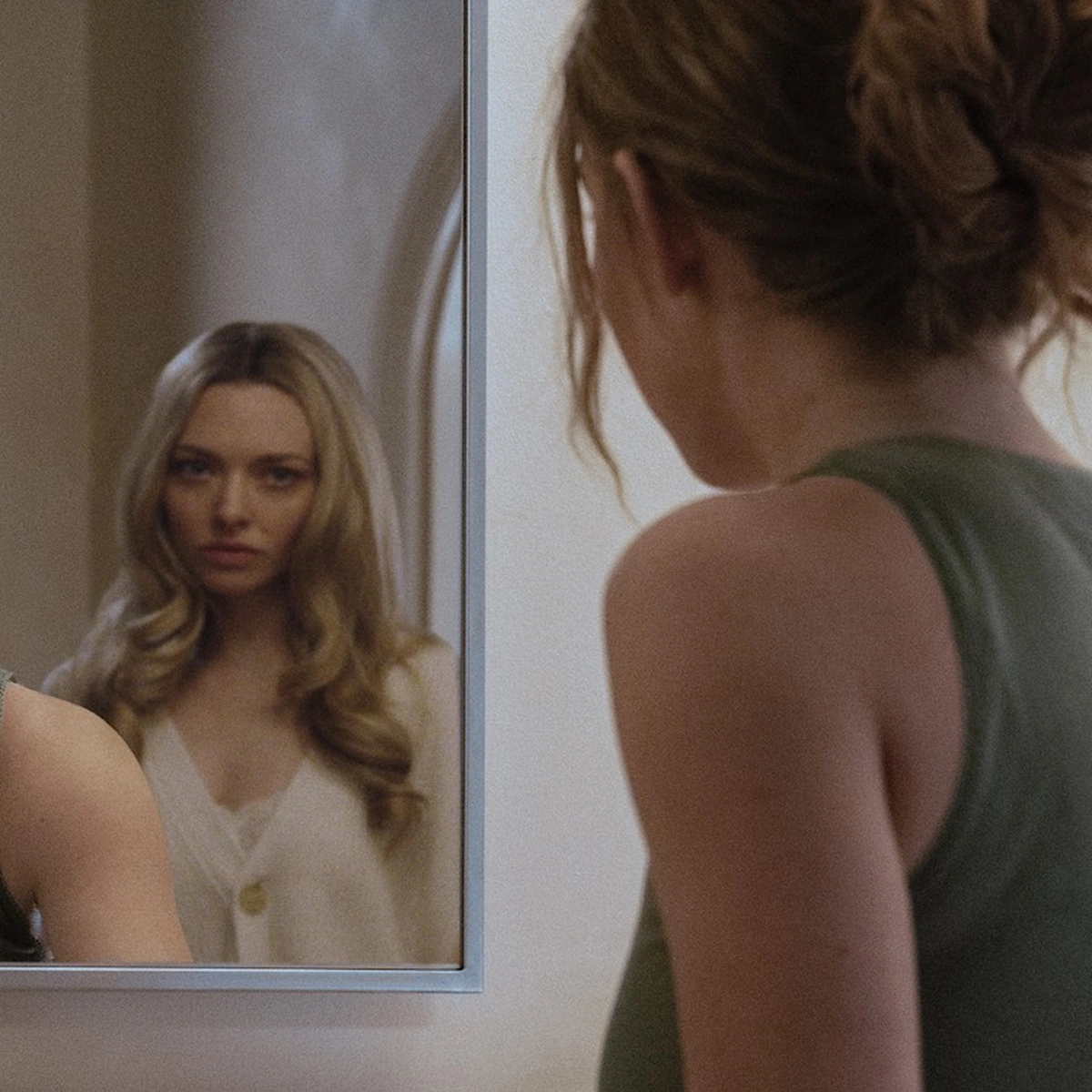 Header - The Housemaid - film - Sydne7 Sweeney