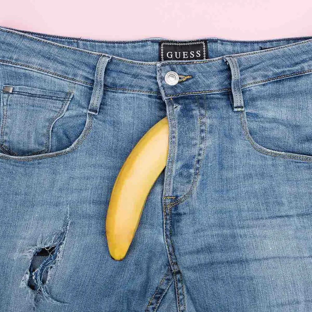 Eh, oké: blijkbaar willen vrouwen dat hun aanstaande een stijve heeft tijdens het huwelijksaanzoek