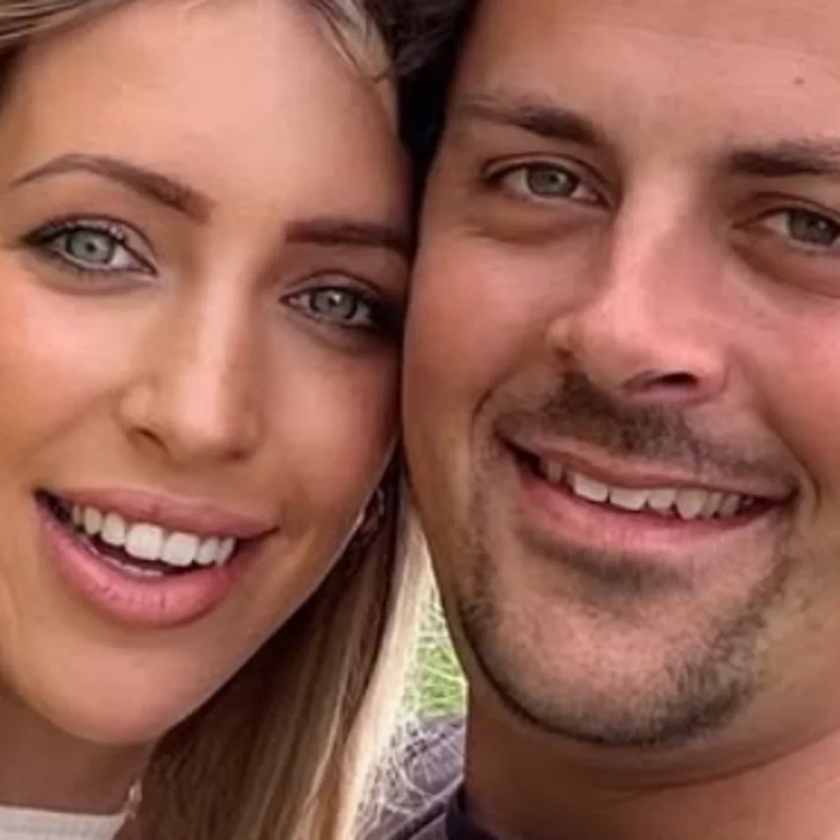 Mike en Denise - Winter vol Liefde - Instagram denisevdlaanx