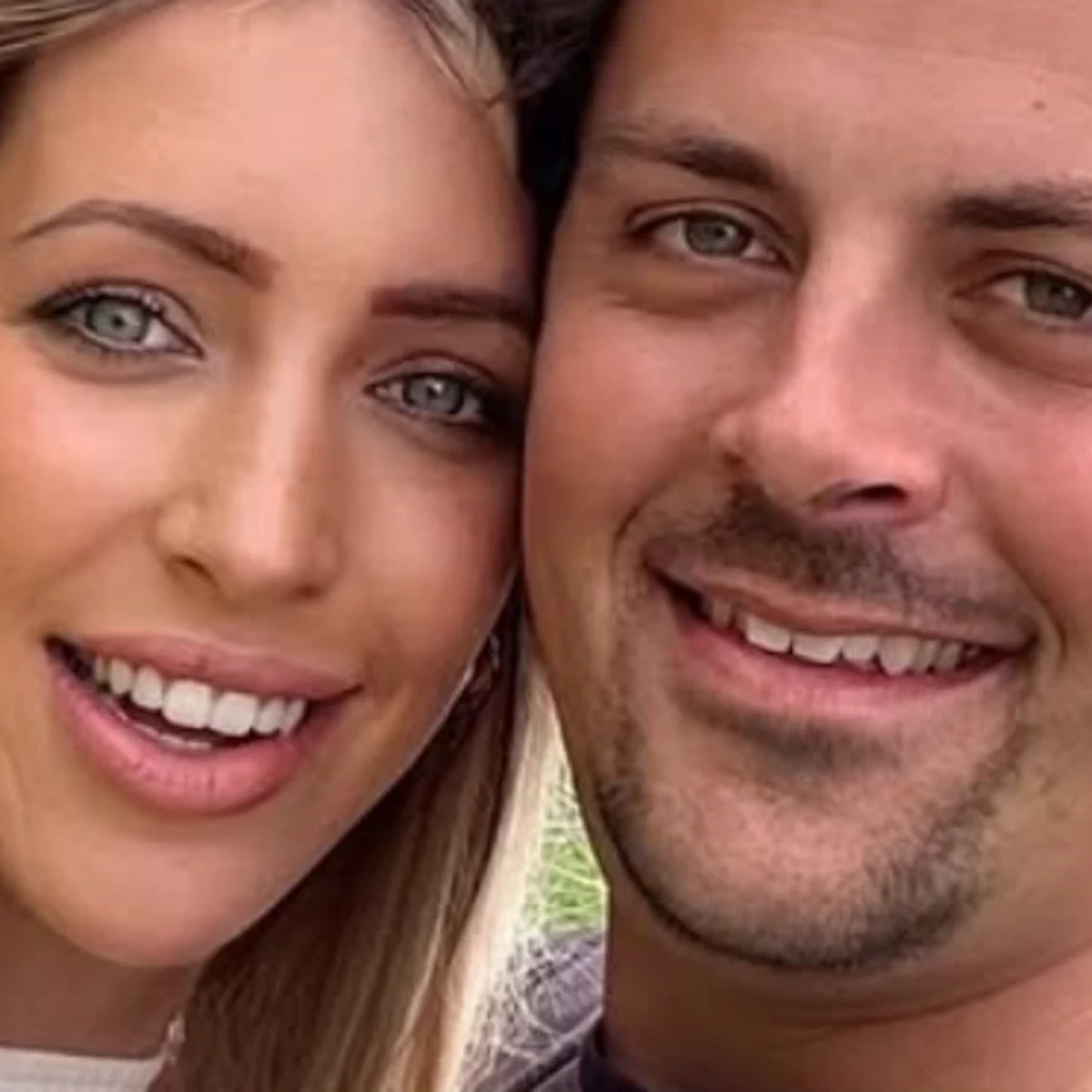 Mike en Denise - Winter vol Liefde - Instagram denisevdlaanx