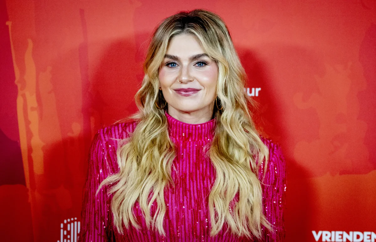 Roxeanne Hazes verzorgt muzikaal eerbetoon tijdens Televizier-Ring Gala