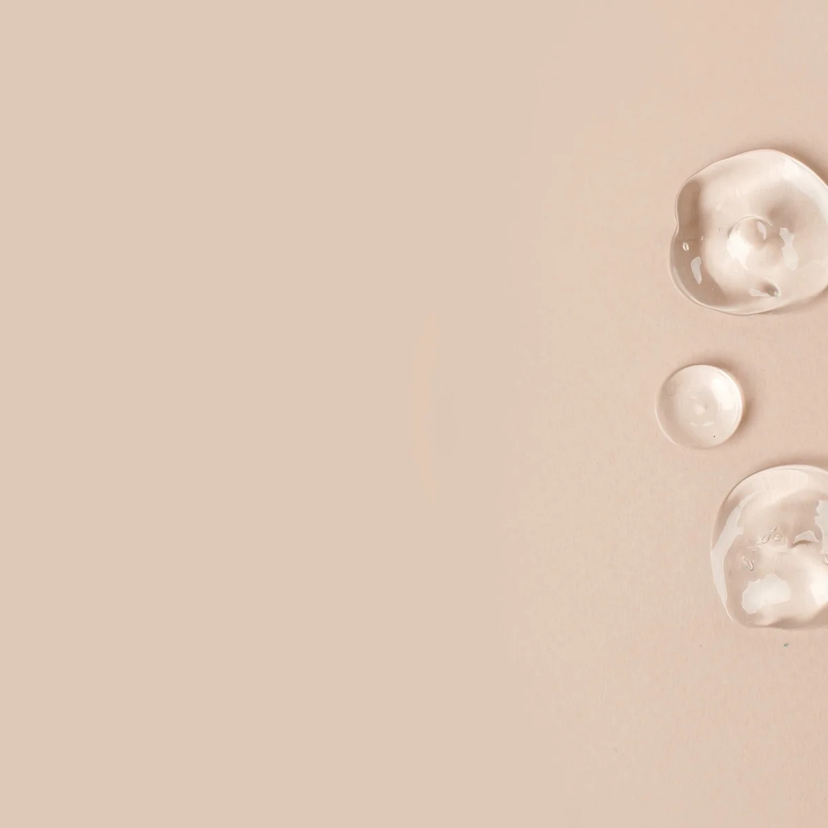 Header - olie - huid - product - vocht - druppel - water - skincare - shutterstock