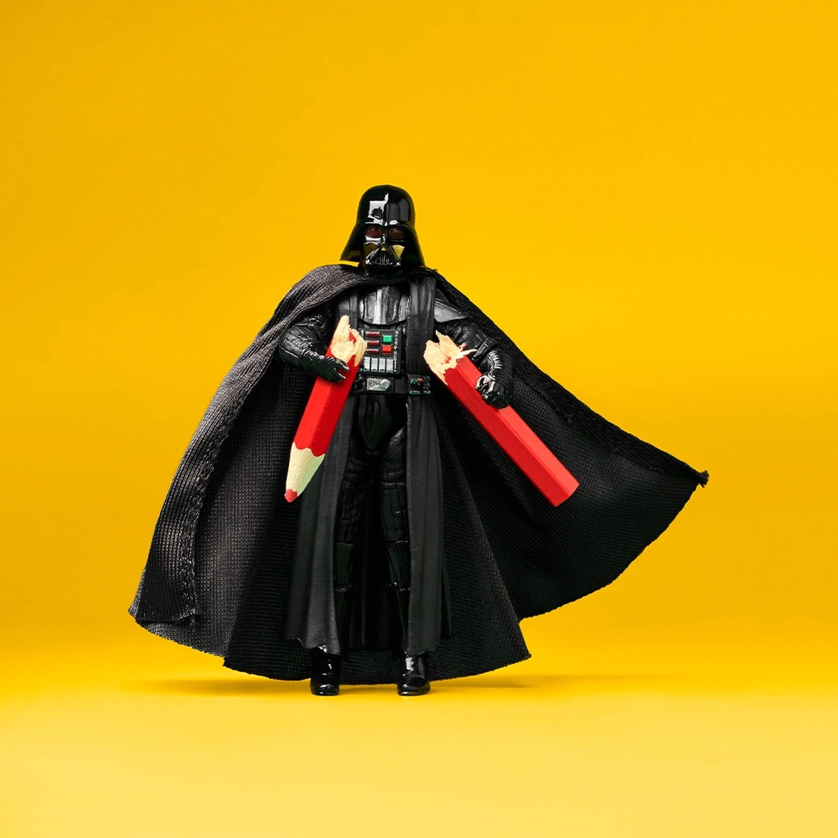 09 BS Header - Vriendjespolitiek - darth vader - potlood - kind - poppetje - star wars - fotografie Tom ten Seldam