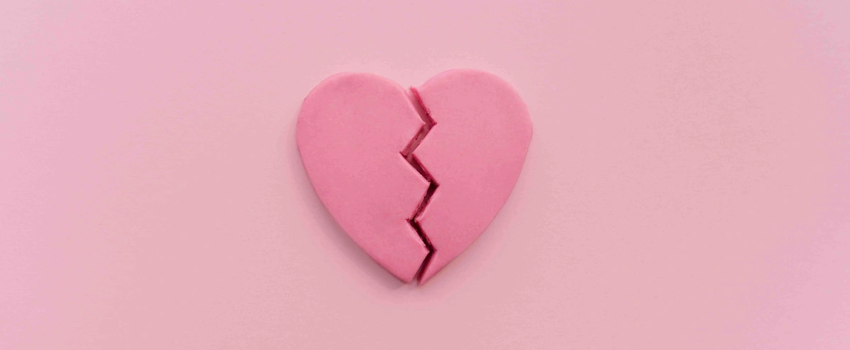 gebroken hart - liefdesverdriet - Freepik