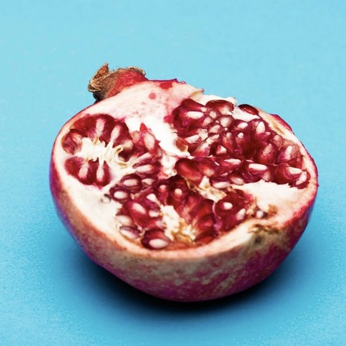 Header - vagina - vulva - poes - fruit - eten - granaatappel