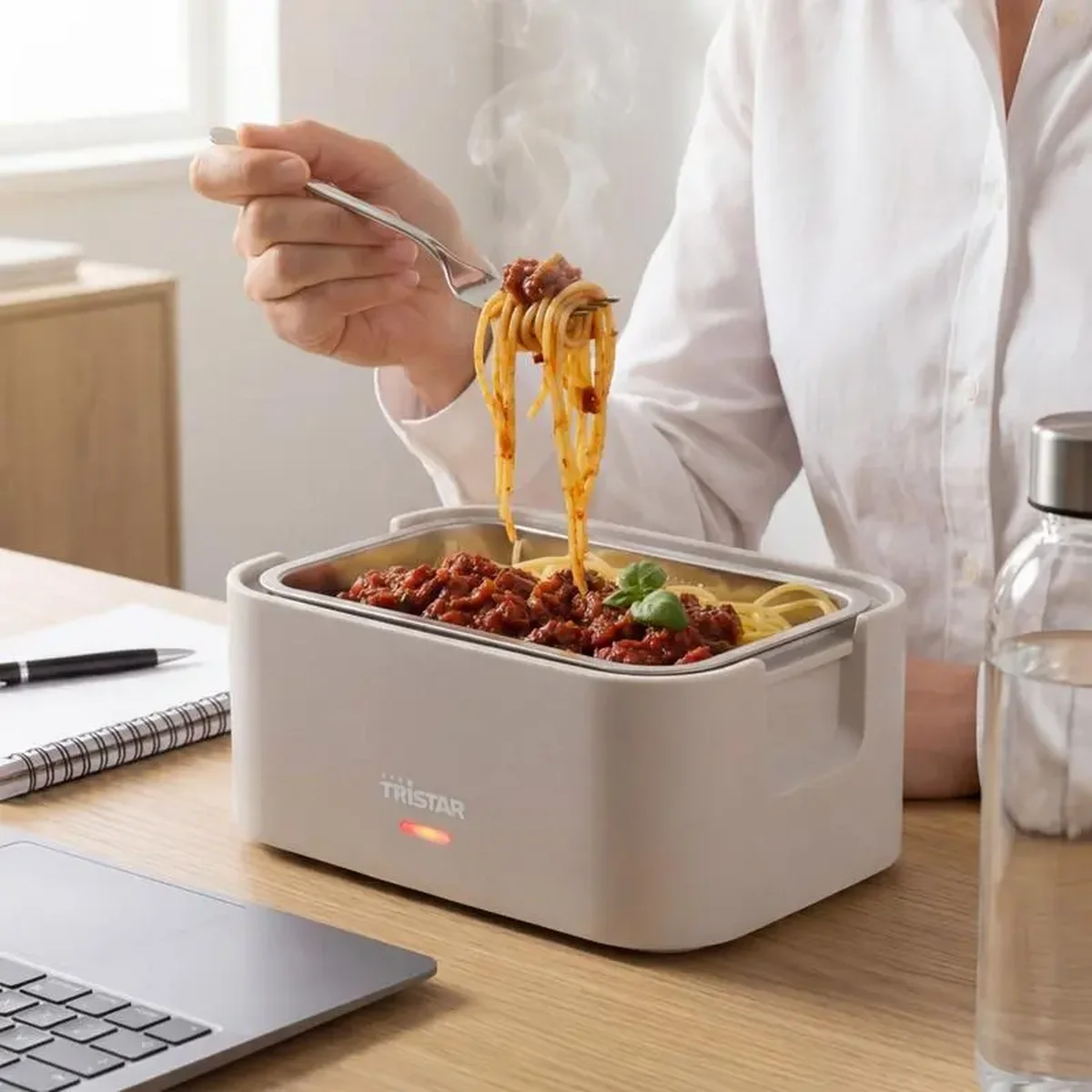 Vliegt de winkels uit: met deze elektrische lunchbox van Action eet je overal warm