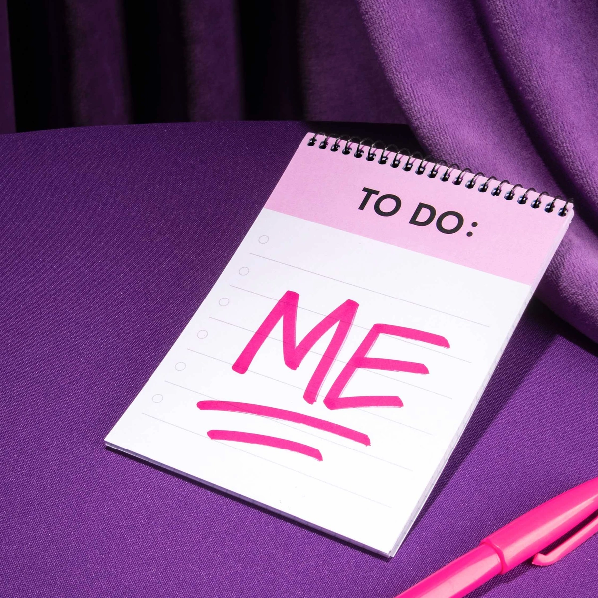 Anna Karolina - Me notitie - header - paars