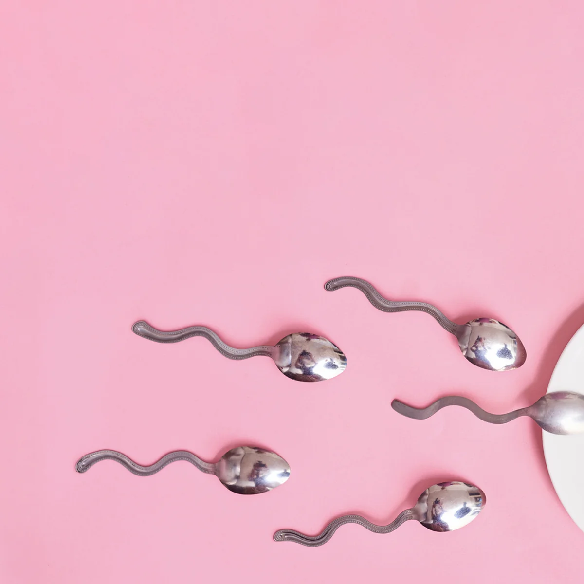 header - eten - ontbijt - ei - bevruchting - sperma - bord - bestek - shutterstock