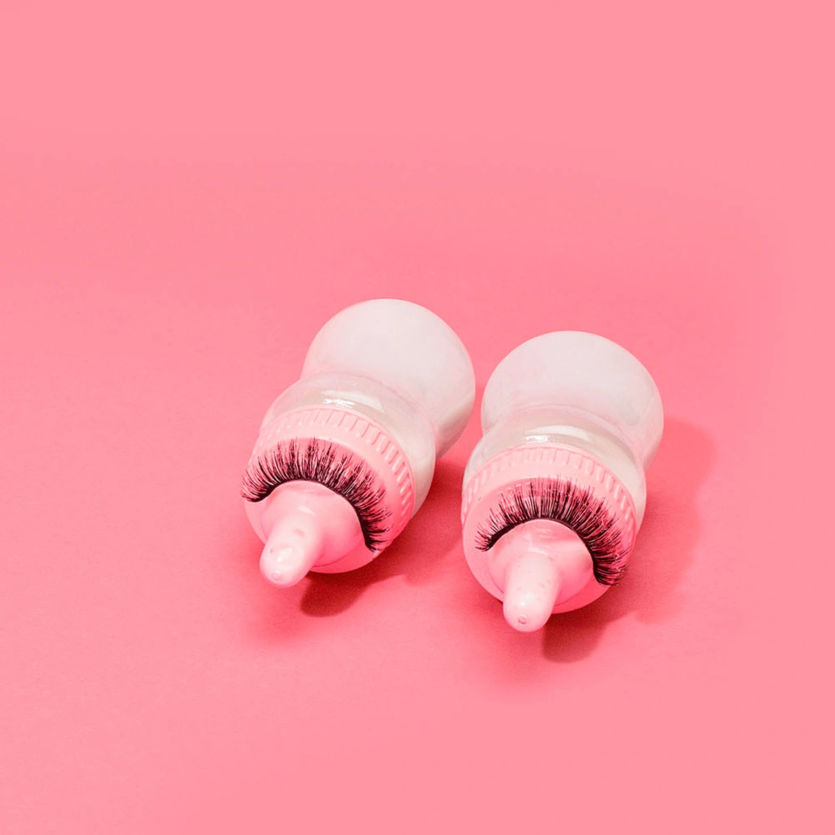 header - baby - flesje - speen - wimpers