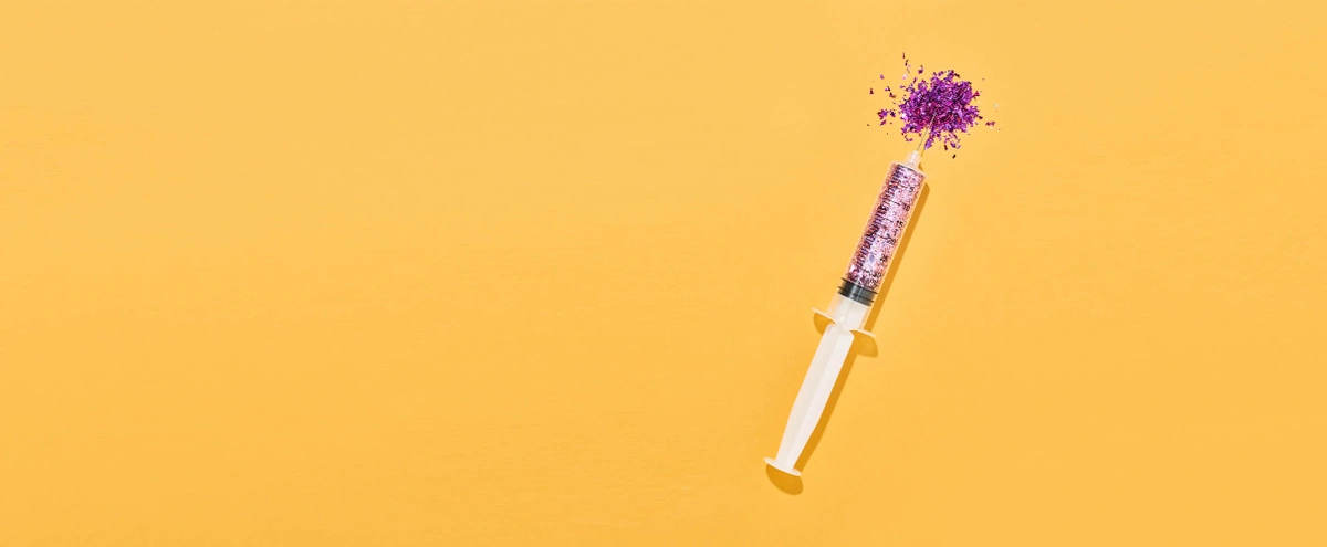 08 2024 - Confetti - glitter - prik - naald - botox - fillers -injectie - B&M verhaal 1 Psyche - Fotograaf Tom ten Seldam - hero