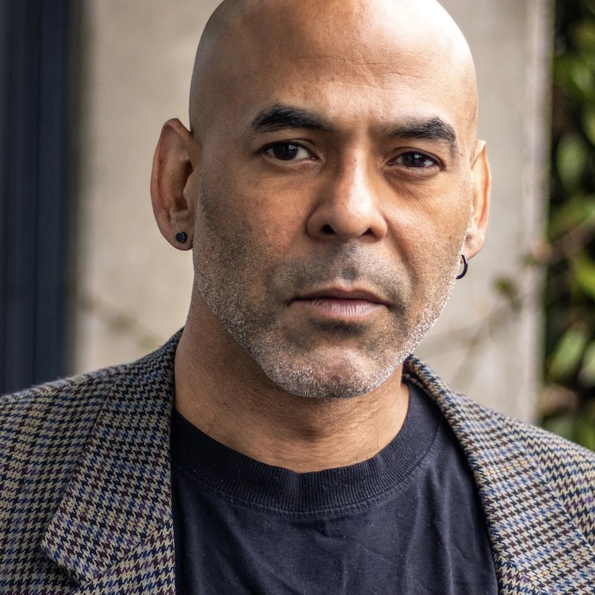 Header - Ivo - real life