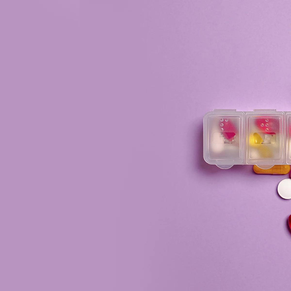 hero - pillen - vitaminen - pexels anna-shvets
