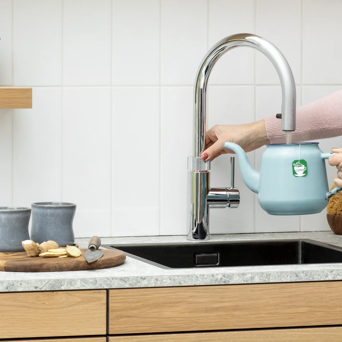 25.7 Flex chrome child tapping boiling teapot