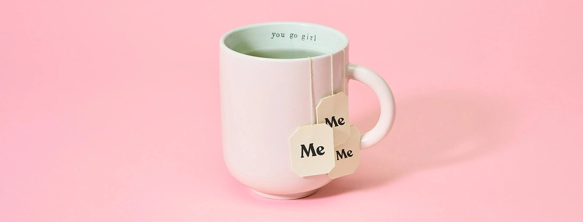 header - me-time - thee - beker - roze