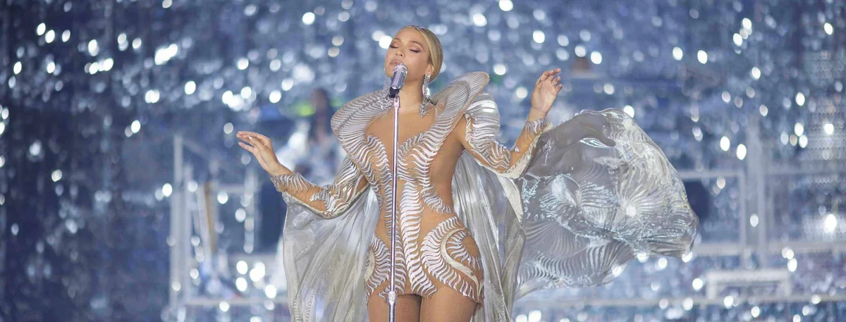 Beyoncé - Beyonce - concert - Nederland - jurk - Iris van Herpen - fotografie Andrew White