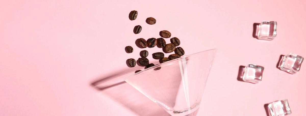 Header - espresso martini - Shutterstock