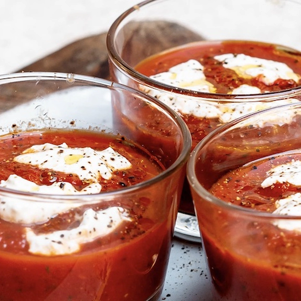 Header - gazpacho met burrata - chickslovefood - fokking makkelijk recept