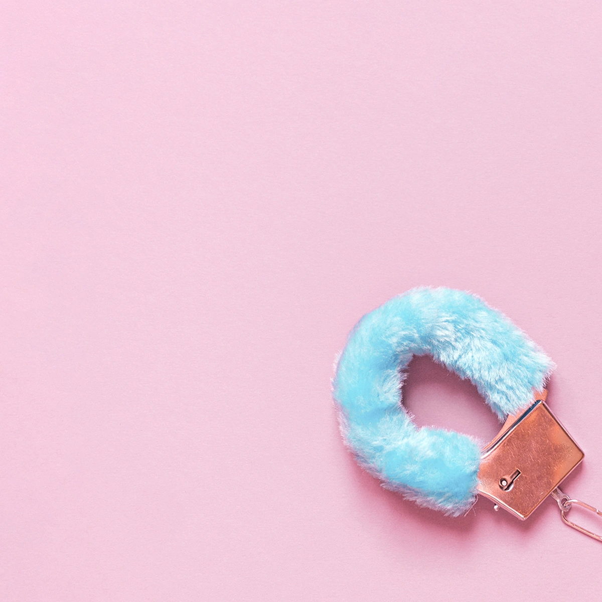 header - handboeien - seks - fluffy - shutterstock-Kolpakova Daria