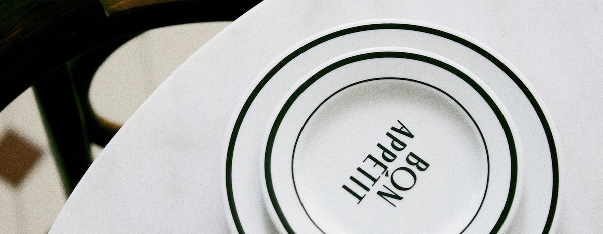 Vliegt de winkels uit - borden H&M Home - Parijse bistro